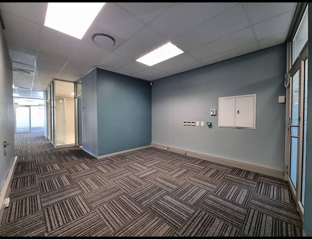 229M² OFFICE TO LET IN CENTURY CITY